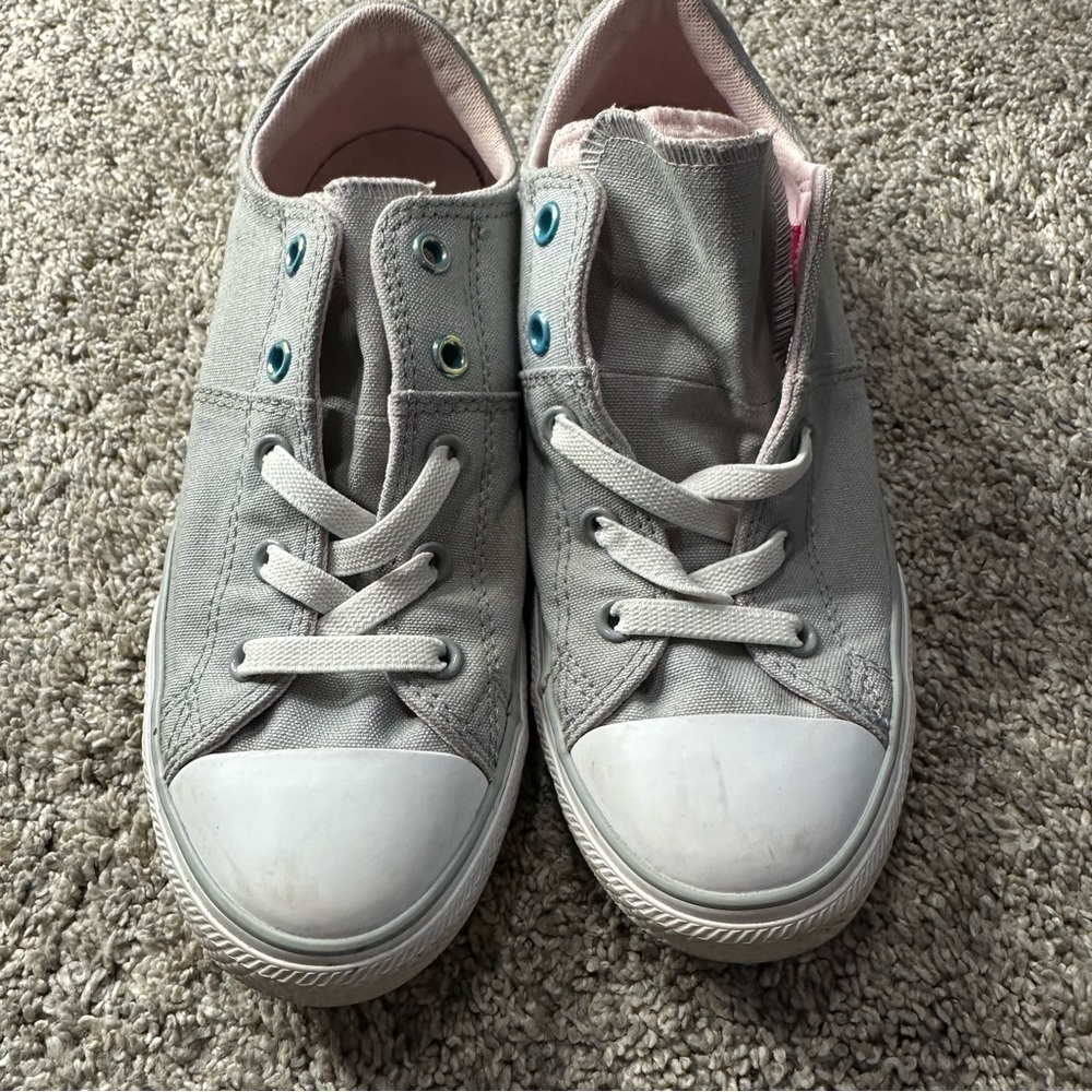 Converse Chuck Taylor All Star Maddie girls sneakers sz 3 gray pink streetwear